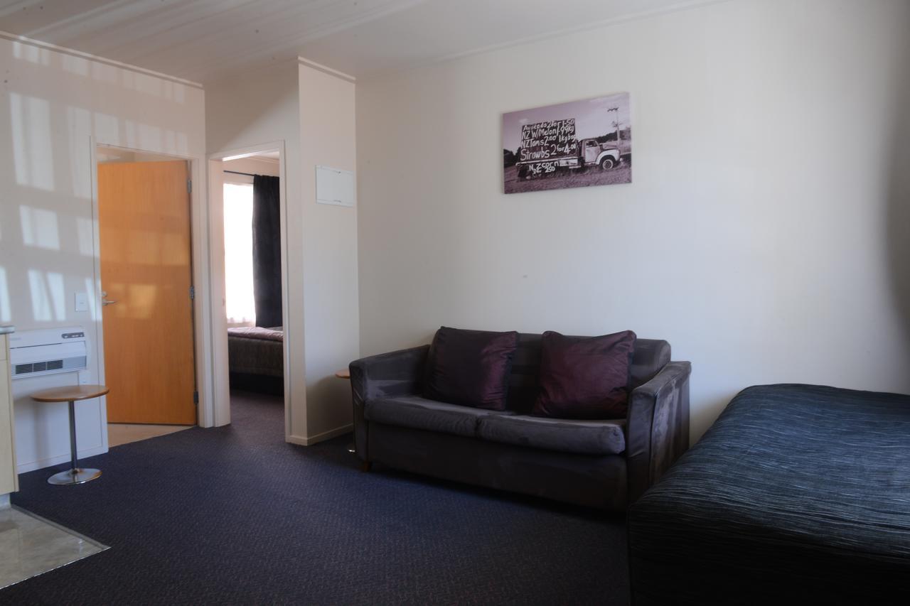 Executive One-Bedroom Apartment with Spa Bath