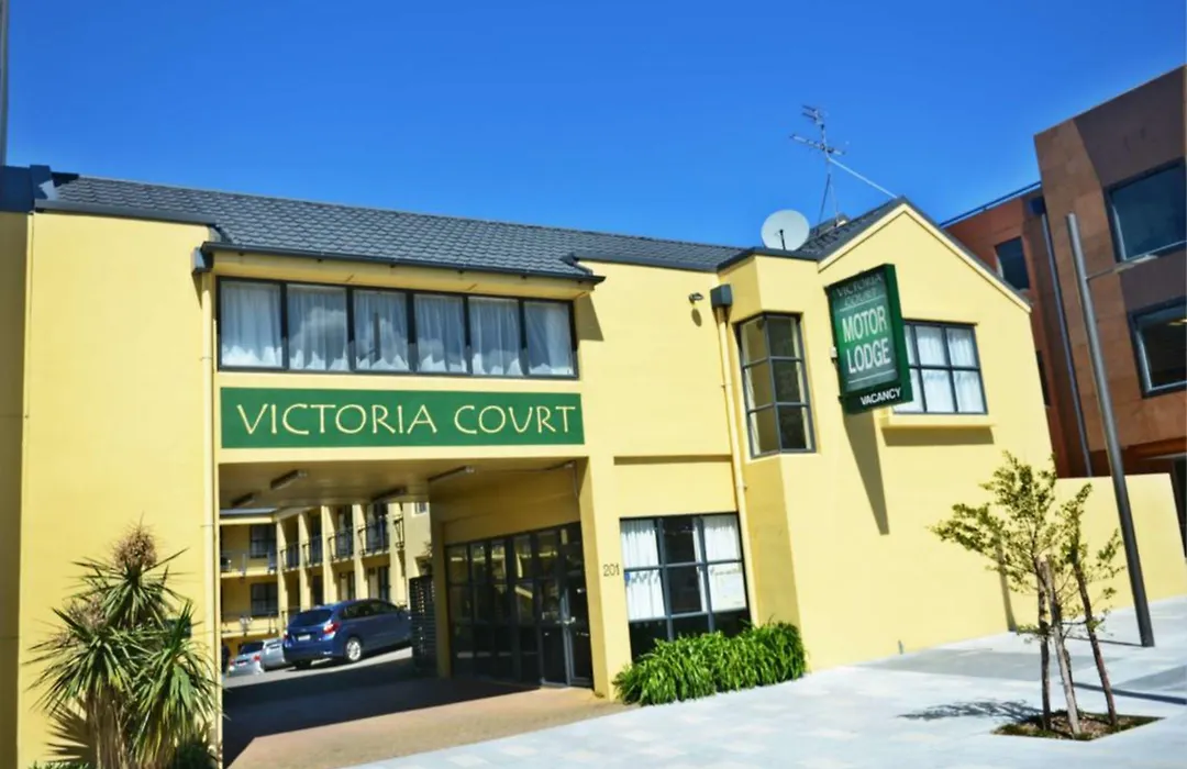 Victoria Court Motor Lodge - Spa & Free Parking-1